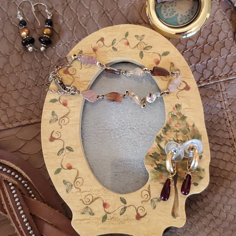 Bundle Of Items - image 5